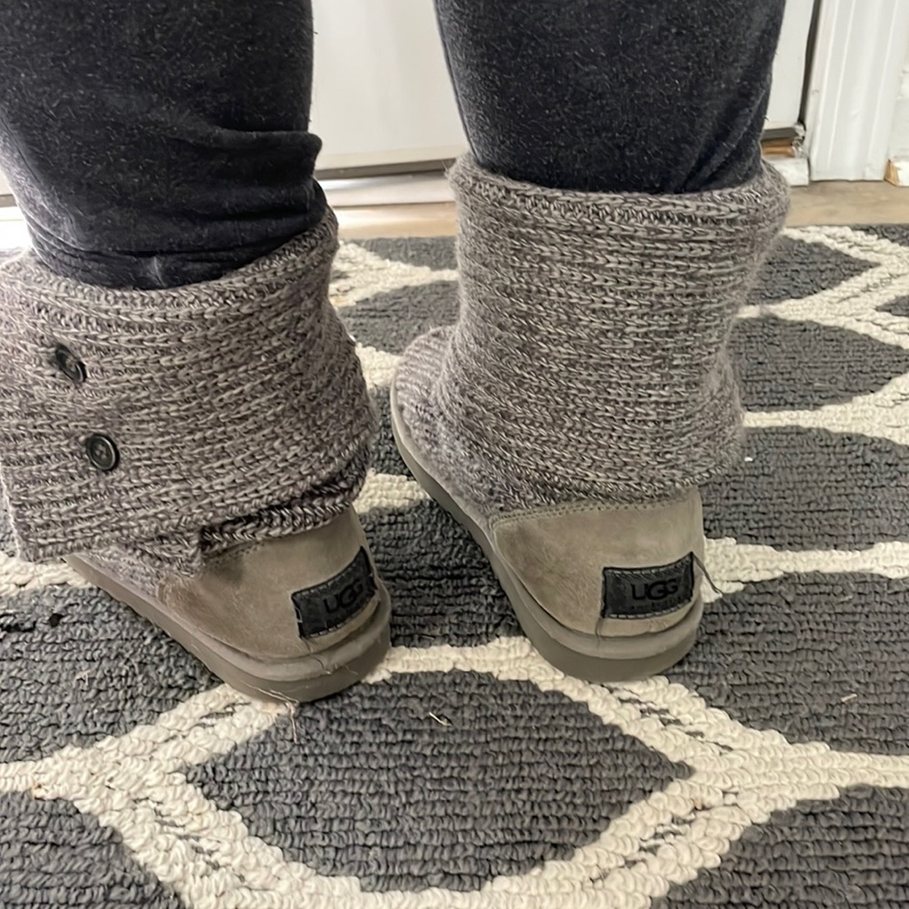 Grey knit uggs